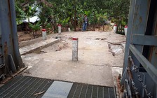 Cầu xây xong 3 năm, không có... đường lên!