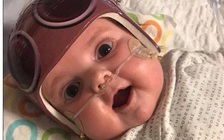 Bất ngờ với cậu bé nhỏ nhất được ghép tim và phổi