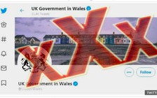 Tài khoản Twitter của chính phủ Anh đăng ảnh nóng