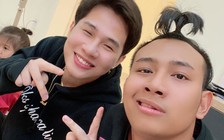 Jack lần đầu xuất hiện, vui vẻ chụp ảnh bên Thái Vũ