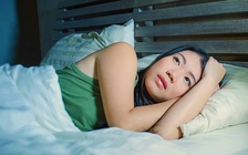 Cách ly xã hội phòng Covid-19: 5 bí kíp giúp bạn tránh mất ngủ