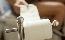 Chuyên gia giải thích những thắc mắc về 'đi ngoài'