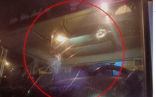 Cư dân mạng quan tâm: Đá 'bay' vỡ kính nhiều xe container