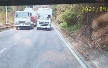 Truy tìm tài xế điều khiển xe tải vượt ẩu trên đèo Bảo Lộc