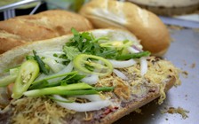 Bánh mì Việt Nam trên đường lưu lạc