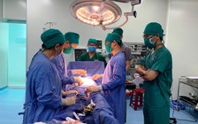 Cứu sống cụ bà bị tràn mủ ổ bụng hiếm gặp