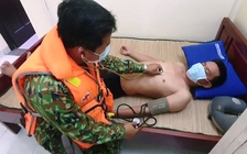 Đâm chìm tàu cá, 3 ngư dân rơi xuống biển nhưng tàu hàng không ứng cứu