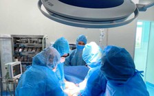 Phẫu thuật, lấy thai nhi thành công cho sản phụ từ khu cách ly chuyển đến