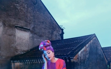 Hội An yêu cầu gỡ hình ảnh hoa hậu Giáng My ngồi trên nóc ngôi nhà cổ