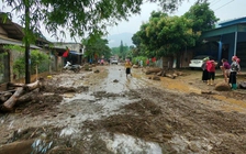 Lào Cai: Lũ ống bất ngờ trong đêm khiến 2 người chết, 1 người mất tích