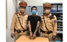 Thuê xe ôm đi mua ma túy, ‘con nghiện’ bị chở thẳng vào chốt cảnh sát