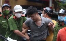 Nam thanh niên điều khiển ô tô gây náo loạn phố Hà Nội