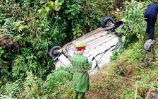 Ô tô lao xuống vực sâu 200 m, 3 người tử vong