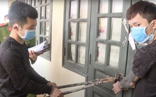 Bắt 4 ‘đạo chích’ đột nhập nhiều trường tiểu học, trộm hàng loạt máy chiếu