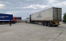 Cho xe đầu kéo chặn cao tốc, tài xế bị xem xét xử lý hình sự