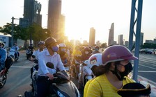 [TRƯỚC GIỜ CÁCH LY TOÀN XÃ HỘI] Không nên di chuyển về quê bằng xe cá nhân