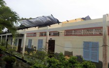 Lốc xoáy làm tốc mái 6 nhà dân và 3 phòng học