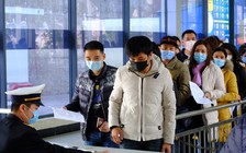 Cà Mau: Bị đình chỉ công tác vì để người về từ vùng dịch 'đến rồi đi'