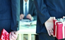 Cà Mau: Xử lý nghiêm trường hợp tặng, nhận quà tết sử dụng ngân sách nhà nước