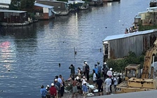 Cà Mau: Bé gái 2 tuổi té xuống kênh tử vong khi đi chơi cùng anh trai