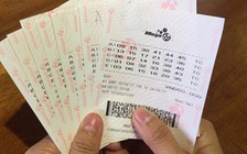 Trao giải Jackpot cho người trúng vé số gần 304 tỉ đồng