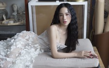 Người mẫu Ái Nhi diện váy xuyên thấu khoe khéo vòng eo 56cm