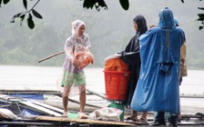 Xả lũ trước khi địa phương nhận thông báo, hộ nuôi cá ven sông thiệt hại nặng