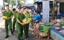 Hàng trăm cảnh sát xuống đường hướng dẫn dân phòng chống tội phạm