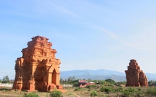 Cụm tháp Hòa Lai (Ninh Thuận) có phải là 'tháp Khmer'?