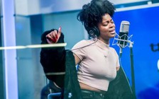 Ca sĩ R&B Mỹ Ari Lennox bị bắt tại sân bay Amsterdam vì gây rối công cộng