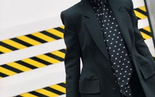 Cách mặc suit sáng tạo và ngẫu hứng của fashionista “bà ngoại” Grece Ghanem