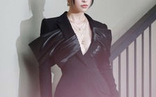 Thời trang màu đen quyền lực và sang chảnh của Hoa hậu Tiểu Vy