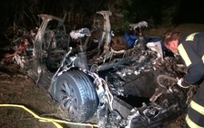 Cảnh sát nói gì vụ xe Tesla gặp nạn?