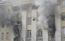 Tòa nhà Bộ Quốc phòng Nga cháy, sập mái