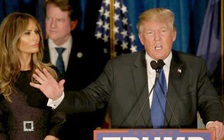 Donald Trump mang vợ ra ‘cứu nguy’ chiến dịch tranh cử