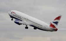 Máy bay Anh chở 137 người va chạm UAV lúc hạ cánh