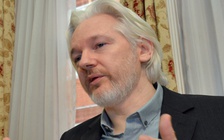 Wikileaks dọa công bố chứng cứ vụ email cá nhân để truy tố bà Clinton