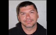 Thị trưởng Mỹ bị tố đánh bài cởi đồ với thanh niên