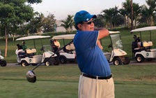 Thủ tướng Campuchia than 'bụng phệ làm khó chơi golf'