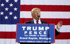 Ông Trump lần đầu tiên dẫn trước bà Clinton về tỉ lệ cử tri ủng hộ