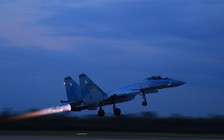 Trung Quốc điều ‘sát thủ bầu trời’ ra Biển Đông