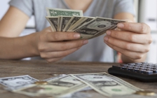 Trên 70% thanh niên Mỹ mắc nợ