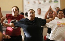 Phân nửa dân số Mỹ cố gắng giảm cân