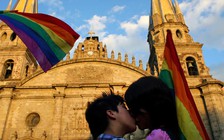 Thành phố ở Mexico cho phép 'yêu' nơi công cộng