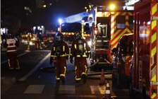 Cháy nổ lớn tại Paris