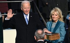 Kêu gọi dùng hàng Mỹ, ông Biden đeo đồng hồ Thụy Sĩ giá 7.000 USD