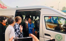 Cậu bé bị thanh sắt đâm xuyên ngực: Các nhà hảo tâm giúp 1,4 tỉ đồng