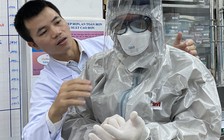 Công ty 'dọa' ngưng hợp đồng nếu không cho tăng giá bán găng tay y tế