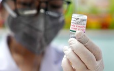 Vì sao nhân viên sân bay Tân Sơn Nhất 'bị' tiêm 2 mũi vắc xin Covid-19?