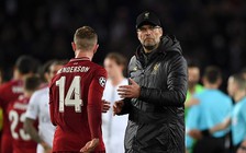 HLV Klopp ám chỉ cầu thủ PSG ăn vạ chẳng kém gì Neymar